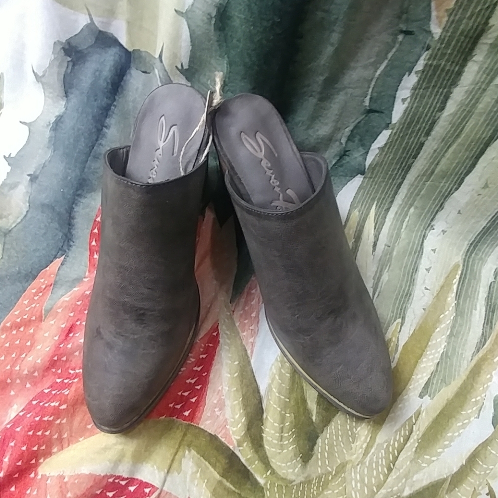 Seven7 shoes